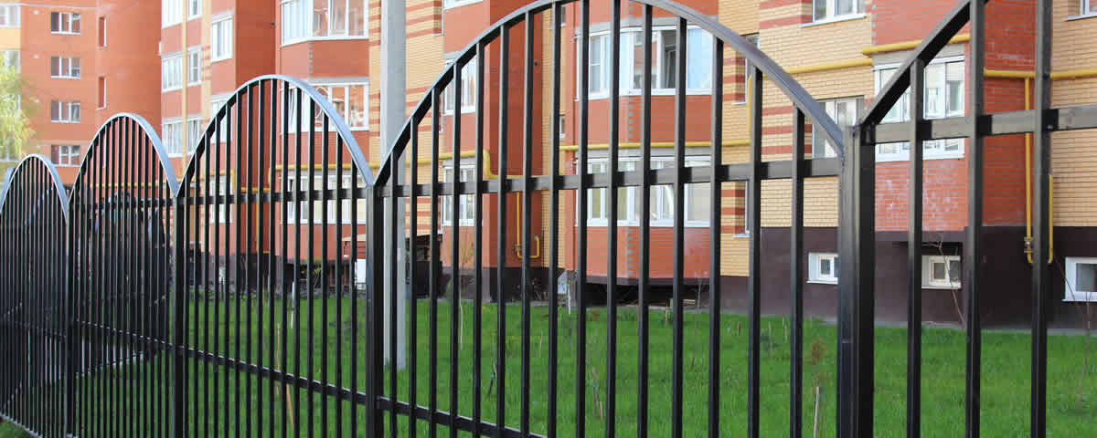 Apartment building fencing